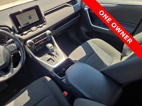Used 2025 Toyota RAV4 LE FWD image 12