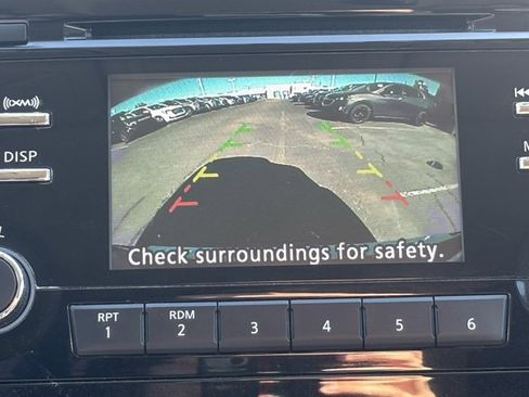 Used 2017 Nissan Rogue S image 24