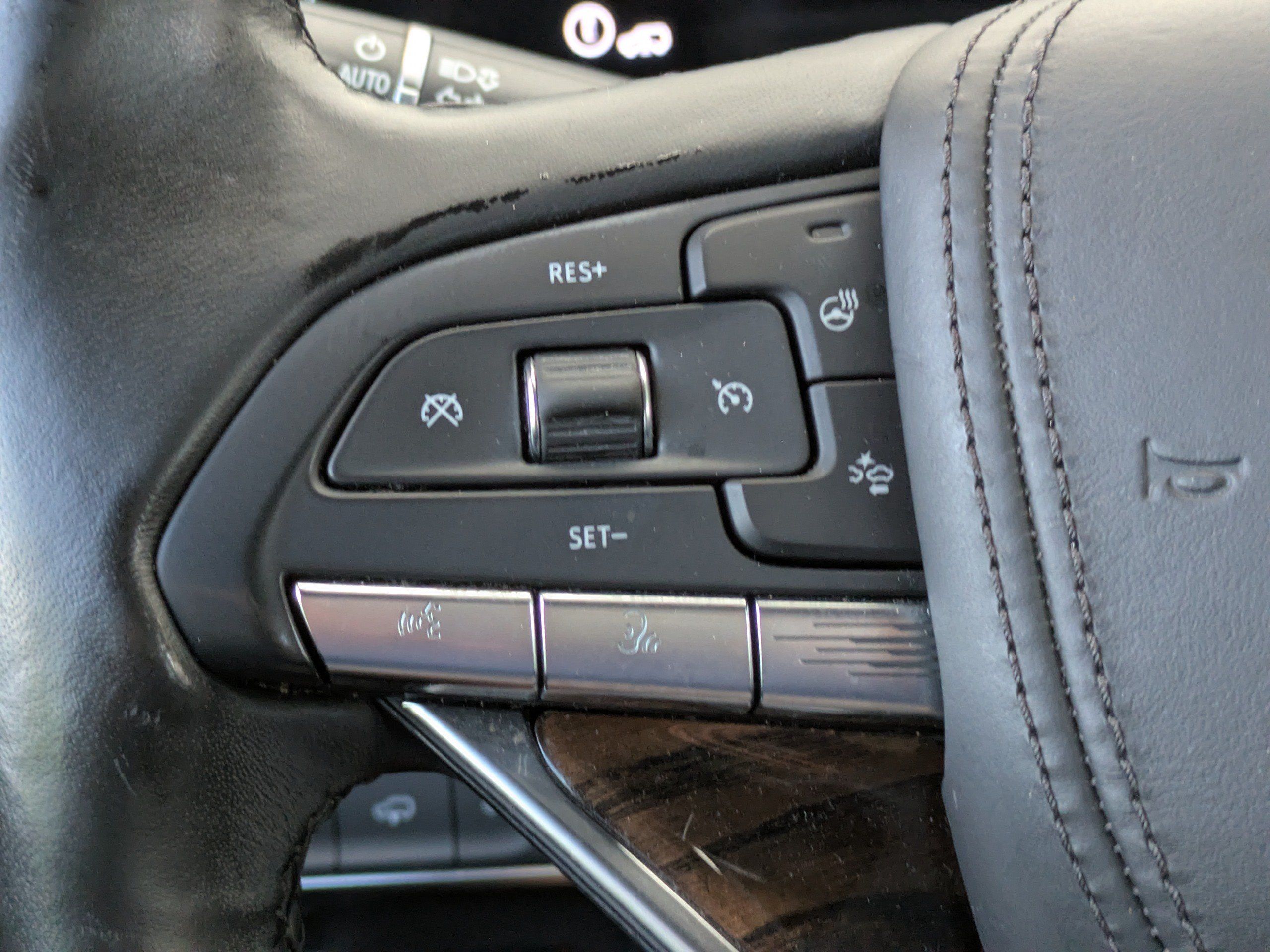 Used 2021 Cadillac Escalade Sport Platinum AWD/4WD image 31