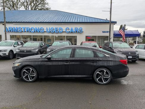 Used 2021 Honda Accord Sport image 2