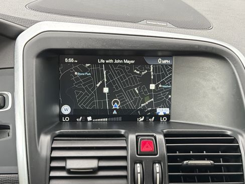 Used 2015 Volvo XC60 T6 Platinum FWD image 24