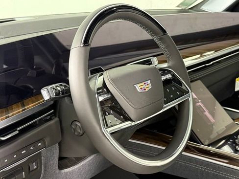 New 2026 Cadillac Escalade ESV Platinum Sport AWD/4WD image 18