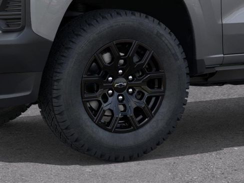 New 2026 Chevrolet Colorado W/T w/ WT Custom Package AWD/4WD image 9