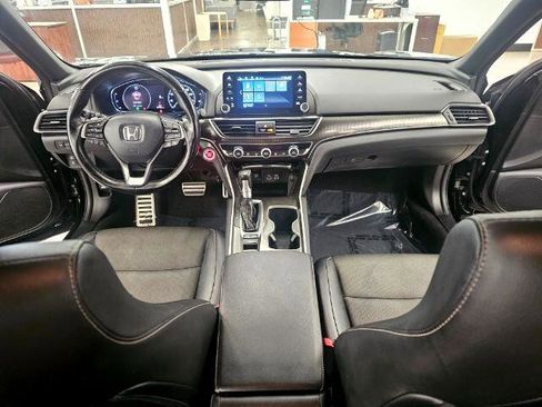 Used 2022 Honda Accord Sport image 14