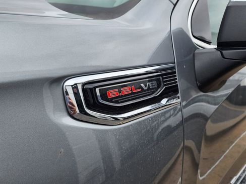 New 2026 GMC Sierra 1500 SLT w/ SLT Premium Plus Package image 11