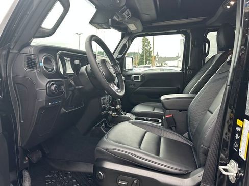 Used 2024 Jeep Wrangler High Altitude image 9