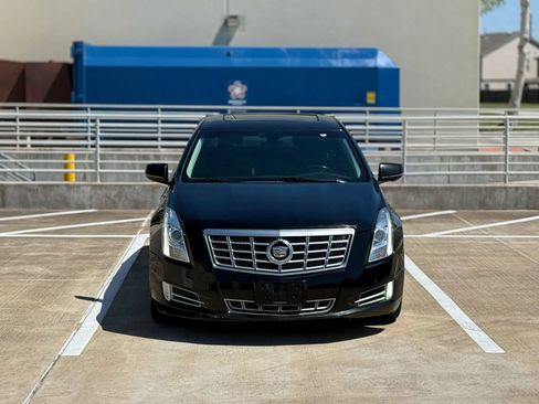 Used 2014 Cadillac XTS Luxury FWD image 2