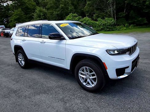 Used 2024 Jeep Grand Cherokee L Laredo AWD/4WD image 2