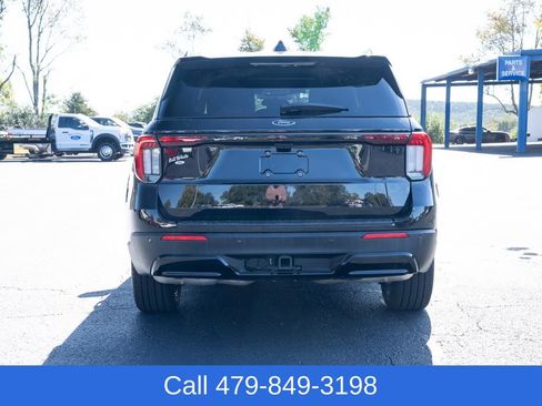 Used 2025 Ford Explorer ST-Line w/ ST-Line Street Pack image 5