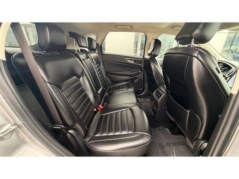 Used 2021 Ford Edge SEL w/ Convenience Package image 12
