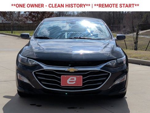 Used 2023 Chevrolet Malibu LT image 2