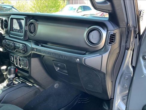 Used 2020 Jeep Wrangler Unlimited Sport image 15