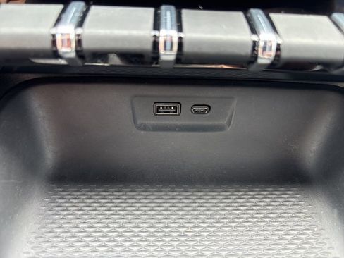 Used 2025 GMC Terrain Elevation AWD/4WD image 23