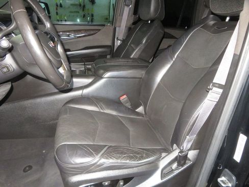 Used 2015 Cadillac Escalade Platinum AWD/4WD image 19
