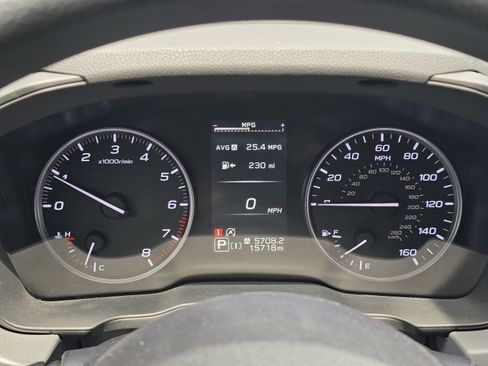 Used 2024 Subaru Crosstrek 2.0i Premium AWD/4WD image 17