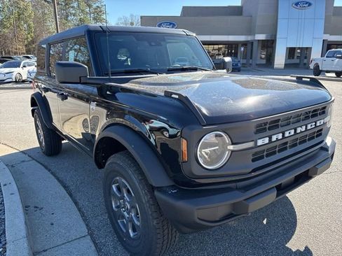 New 2025 Ford Bronco Big Bend image 2