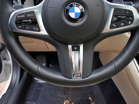 Used 2020 BMW 330i xDrive Sedan w/ Convenience Package image 15