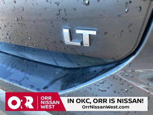 Used 2020 Chevrolet Equinox LT image 11