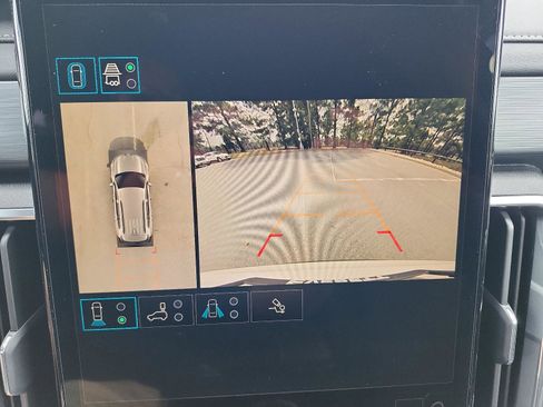 New 2026 GMC Acadia Elevation image 13