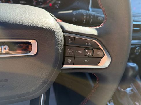 Used 2023 Jeep Compass Trailhawk w/ Trailhawk Convenience Group image 18