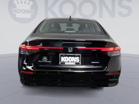 Used 2025 Honda Accord EX-L image 10