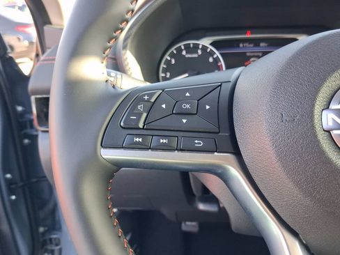 Used 2025 Nissan Sentra SR FWD image 25