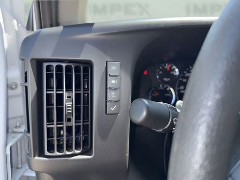 Used 2024 Chevrolet Express 2500 w/ Driver Convenience Package RWD image 19
