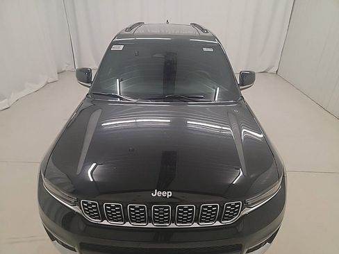 New 2025 Jeep Grand Cherokee L Summit image 9