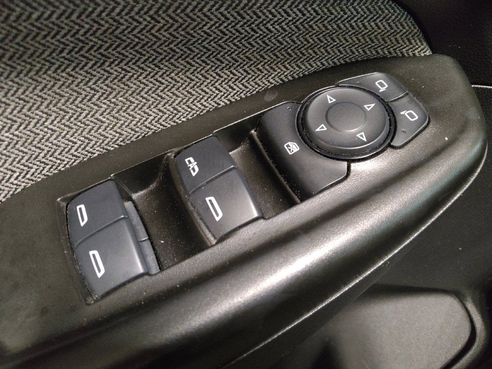 Used 2023 Chevrolet TrailBlazer LS FWD image 27