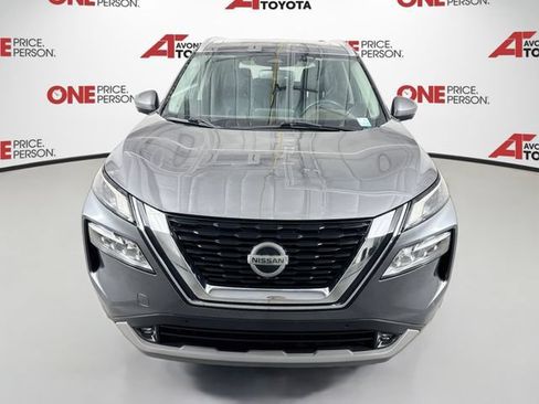 Used 2021 Nissan Rogue SL w/ Premium Package FWD image 2
