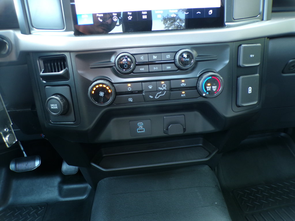 Used 2024 Ford F150 XL RWD image 26
