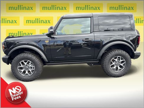New 2025 Ford Bronco Badlands AWD/4WD image 2