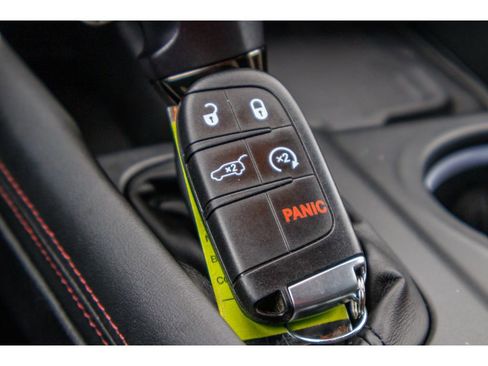 Used 2022 Dodge Durango R/T AWD/4WD image 31
