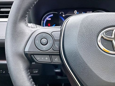 Used 2021 Toyota RAV4 Limited image 24