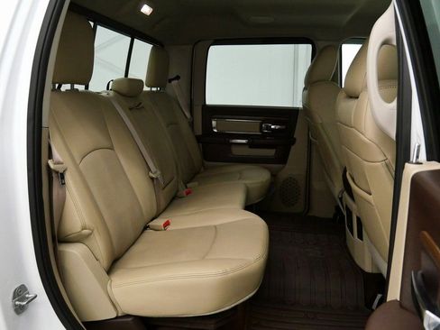 Used 2015 RAM 1500 Laramie w/ Convenience Group image 18