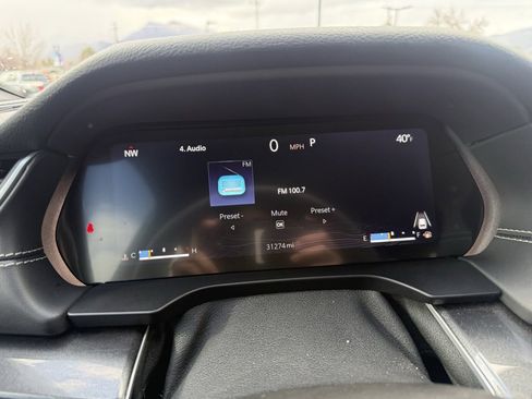 Used 2023 Jeep Grand Cherokee L Laredo image 10