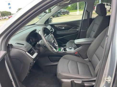 Used 2024 GMC Terrain SLE FWD image 15