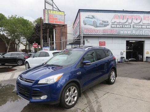 Used 2014 Ford Escape Titanium AWD/4WD image 2