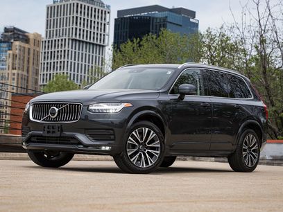 Used 2021 Volvo XC90 T5 Momentum w/ Advanced Package