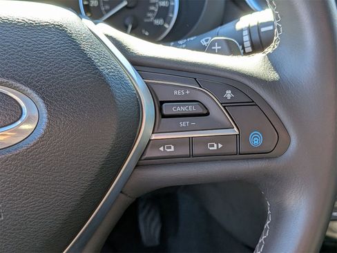 Used 2023 INFINITI QX50 Luxe image 19