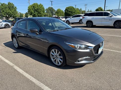 Used 2017 MAZDA MAZDA3 Grand Touring FWD image 25