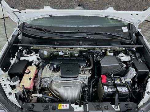 Used 2017 Toyota RAV4 XLE FWD image 34