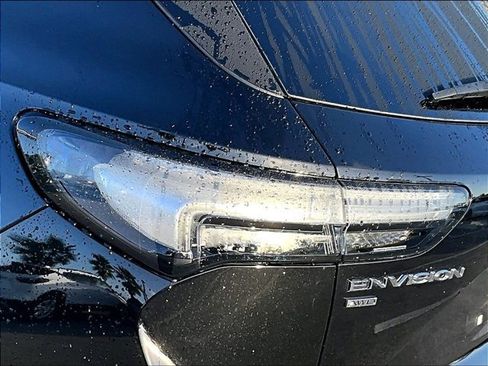 Used 2021 Buick Envision Avenir w/ Technology Package II image 30