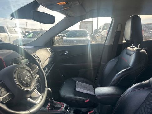 Used 2019 Jeep Compass Trailhawk w/ Cold Weather Group image 16