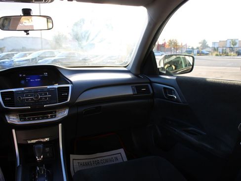 Used 2013 Honda Accord LX image 39