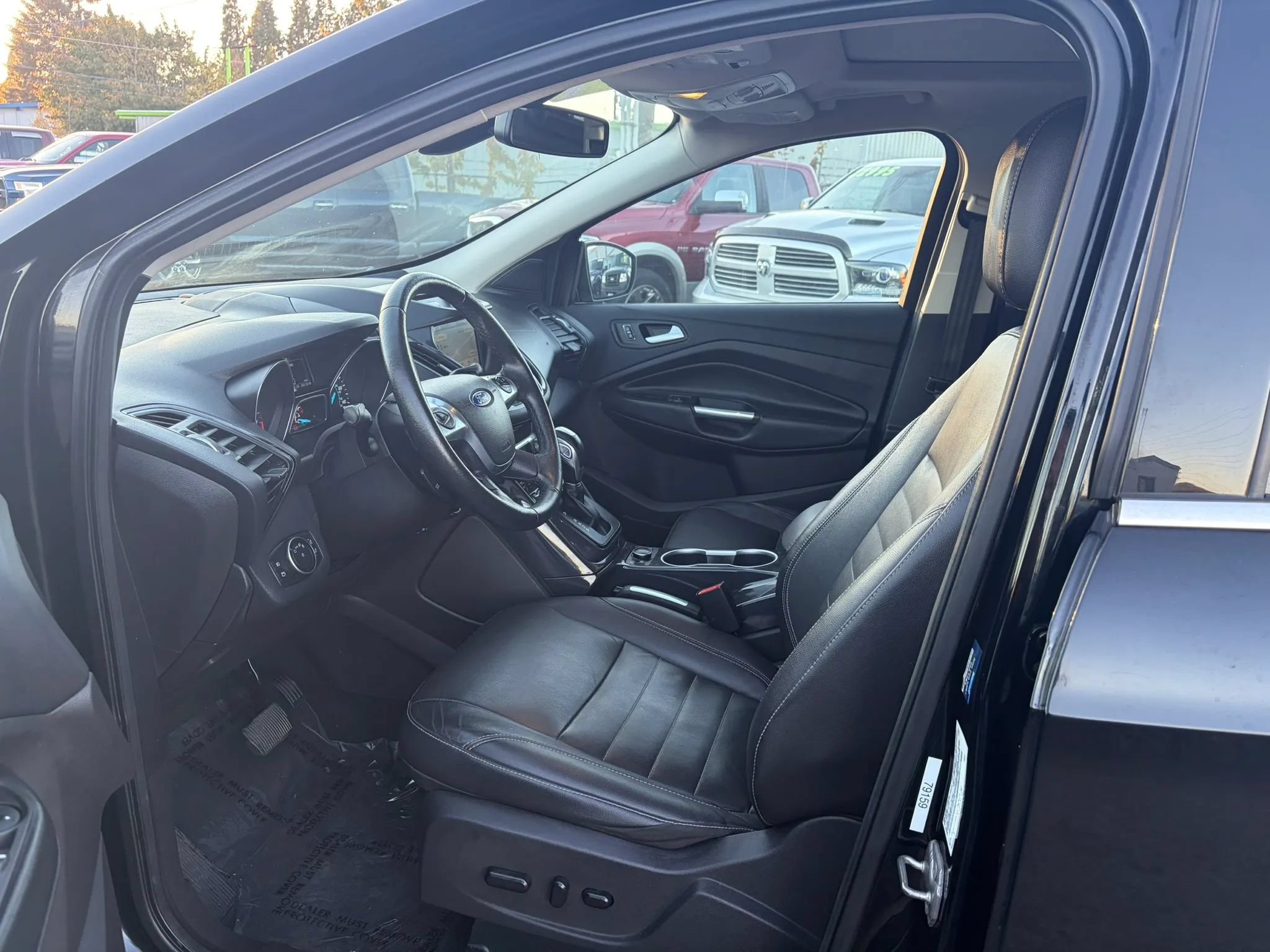 Used 2016 Ford Escape Titanium w/ Equipment Group 301A AWD/4WD image 9