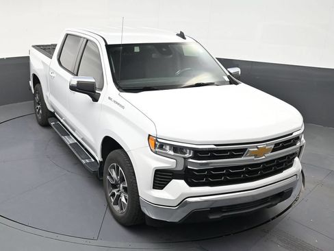 Used 2022 Chevrolet Silverado 1500 LT RWD image 18