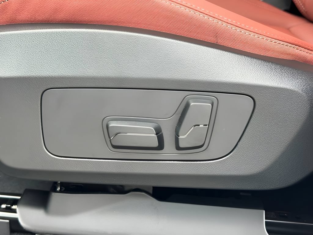 New 2026 BMW X1 xDrive28i w/ Convenience Package AWD/4WD image 11