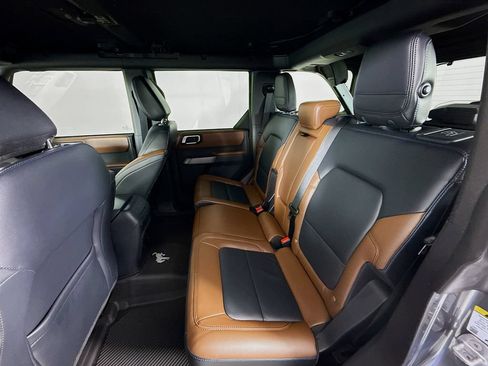 Used 2022 Ford Bronco Outer Banks AWD/4WD image 25