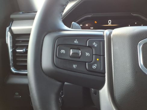 Certified 2025 GMC Sierra 1500 Denali image 19